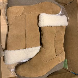 Lands End Short Boot.